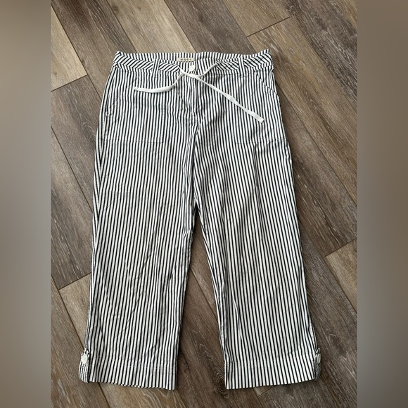 🛍️ stretch Jones New York sport 98 % cotton 2% spandex capri pants. - Picture 1 of 10
